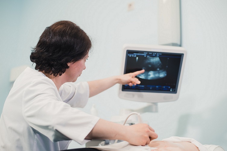 Image: The addition of POC ultrasound can enhance first trimester obstetrical care (Photo courtesy of 123RF)