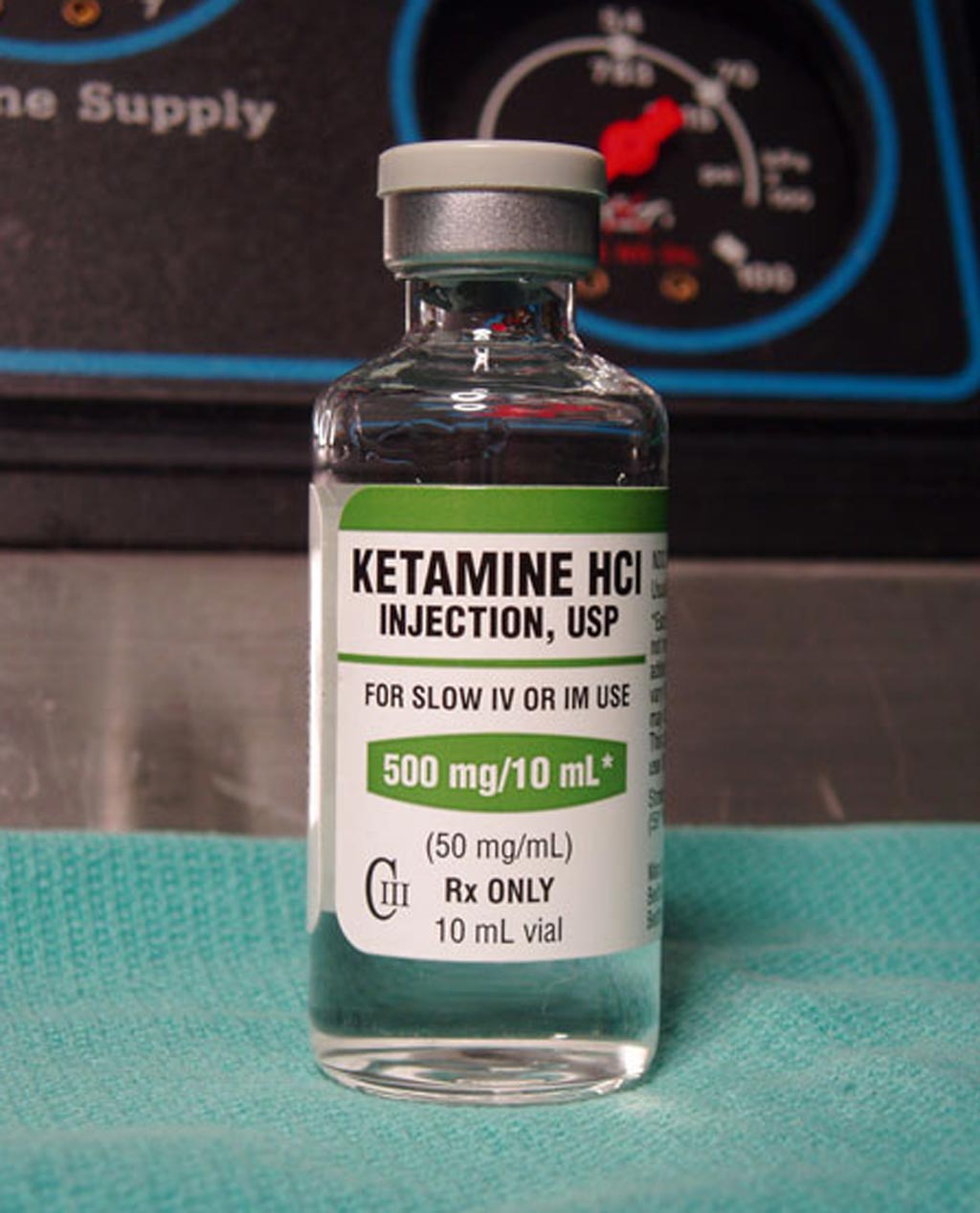 Imagen: Una nueva investigación sugiere que la ketamina puede reducir rápidamente los pensamientos suicidas en los deprimidos (Fotografía cortesía de Erowid).