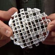 Imagen: Los investigadores afirman que un andamio impreso en 3D puede actuar como un marco y permitir que en las pacientes con cáncer crezca tejido mamario (Fotografía cortesía de All3DP).