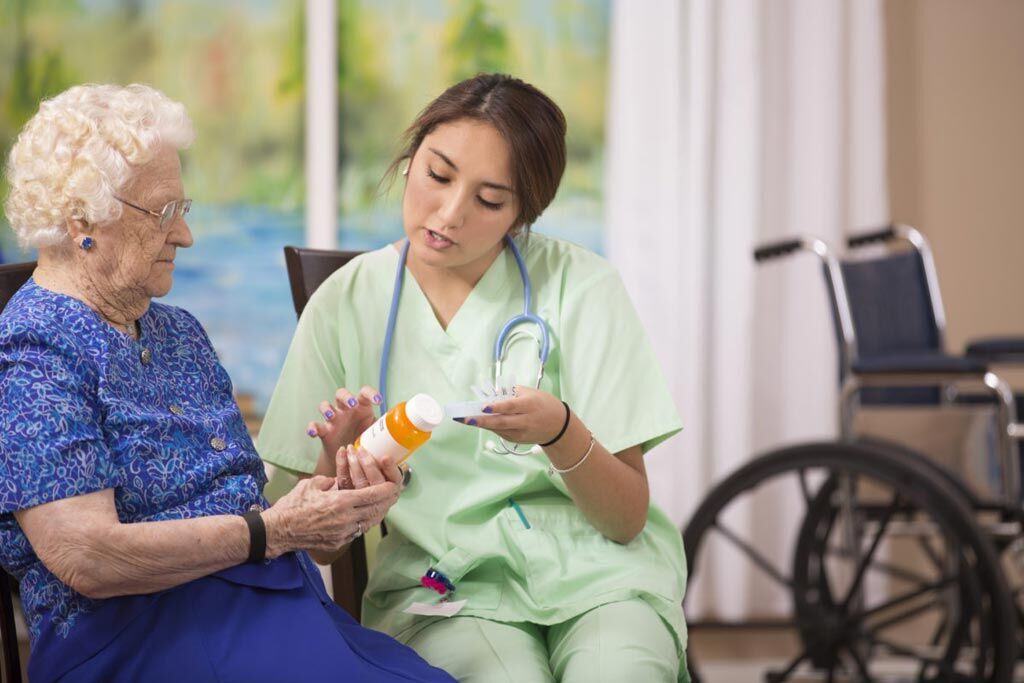 Imagen: Un estudio nuevo sugiere que la atención médica domiciliaria y el seguimiento médico reducen las readmisiones por sepsis (Fotografía cortesía de iStock). Imagen: Un estudio nuevo sugiere que la atención médica domiciliaria y el seguimiento médico reducen las readmisiones por sepsis (Fotografía cortesía de iStock).