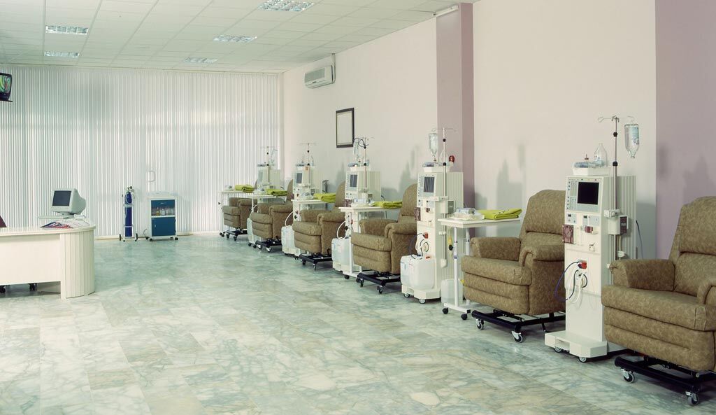 Imagen: Los centros comerciales de diálisis pueden carecer de incentivos para derivar pacientes a centros de trasplante, según un estudio nuevo (Fotografía cortesía de iStock). Imagen: Los centros comerciales de diálisis pueden carecer de incentivos para derivar pacientes a centros de trasplante, según un estudio nuevo (Fotografía cortesía de iStock).