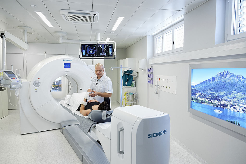Imagen: El nuevo procedimiento permite que la expresión del genoma se visualice usando PET (Fotografía cortesía de la Universidad de Lucerna) Imagen: El nuevo procedimiento permite que la expresión del genoma se visualice usando PET (Fotografía cortesía de la Universidad de Lucerna)