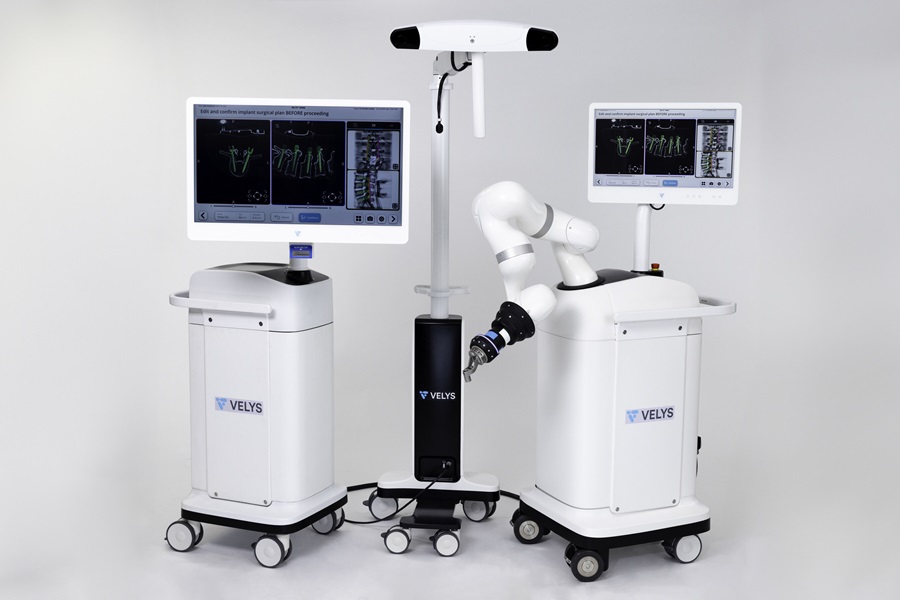 Imagen: La plataforma de navegación autónoma y robótica de doble uso VELYS SPINE ha recibido la autorización 510(k) de la FDA (Foto cortesía de Depuy Synthes)