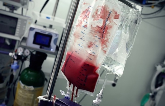 Imagen: el autoinyector TXA administra tratamiento para sangrado severo con la misma eficacia que los métodos intravenosos tradicionales (foto cortesía de 123RF) Imagen: el autoinyector TXA administra tratamiento para sangrado severo con la misma eficacia que los métodos intravenosos tradicionales (foto cortesía de 123RF)