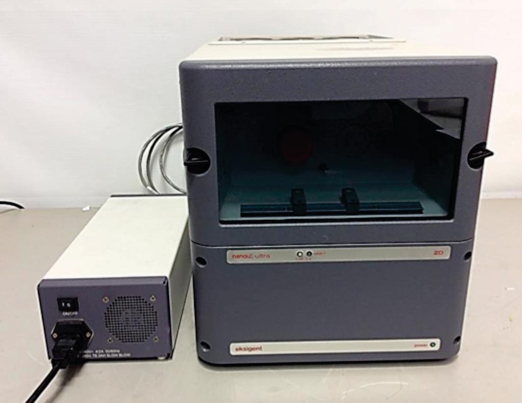 Imagen: El nanoLC-Ultra 1D + para la cromatografía líquida nanofluida (Fotografía cortesía de Eksigent).