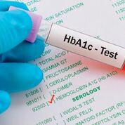 Imagen: La prueba de hemoglobina glucosilada (HbA1c) es un indicador de los niveles de glucosa a largo plazo y los niveles altos están relacionados con riesgos en el embarazo (Fotografía cortesía de Healthengine).