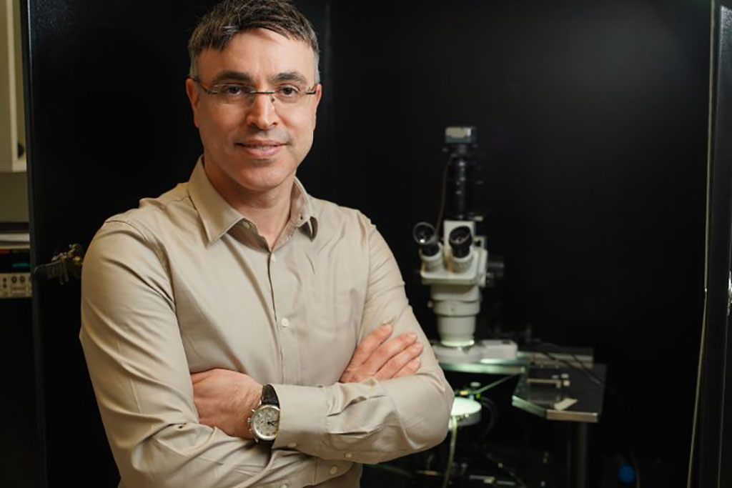 Imagen: La nueva prueba de aliento para el coronavirus detecta la COVID-19 de forma no invasiva en cuestión de segundos (Fotografía cortesía del Technion) Imagen: La nueva prueba de aliento para el coronavirus detecta la COVID-19 de forma no invasiva en cuestión de segundos (Fotografía cortesía del Technion)