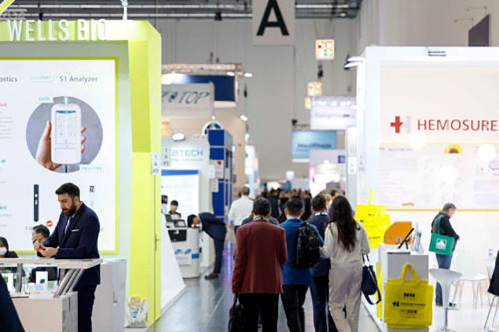 Imagen: Audiencia de la feria comercial en el área temática de equipos de laboratorio y diagnósticos (Fotografía cortesía de Constanze Tillmann/ Messe Düsseldorf)