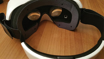 Imagen: El prototipo del dispositivo móvil de realidad virtual para el diagnóstico por imágenes (Fotografía cortesía de la RSNA).