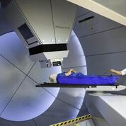 Imagen: La irradiación con destellos de protones puede reducir la toxicidad en los tejidos (Fotografía cortesía de Getty Images). Imagen: La irradiación con destellos de protones puede reducir la toxicidad en los tejidos (Fotografía cortesía de Getty Images).