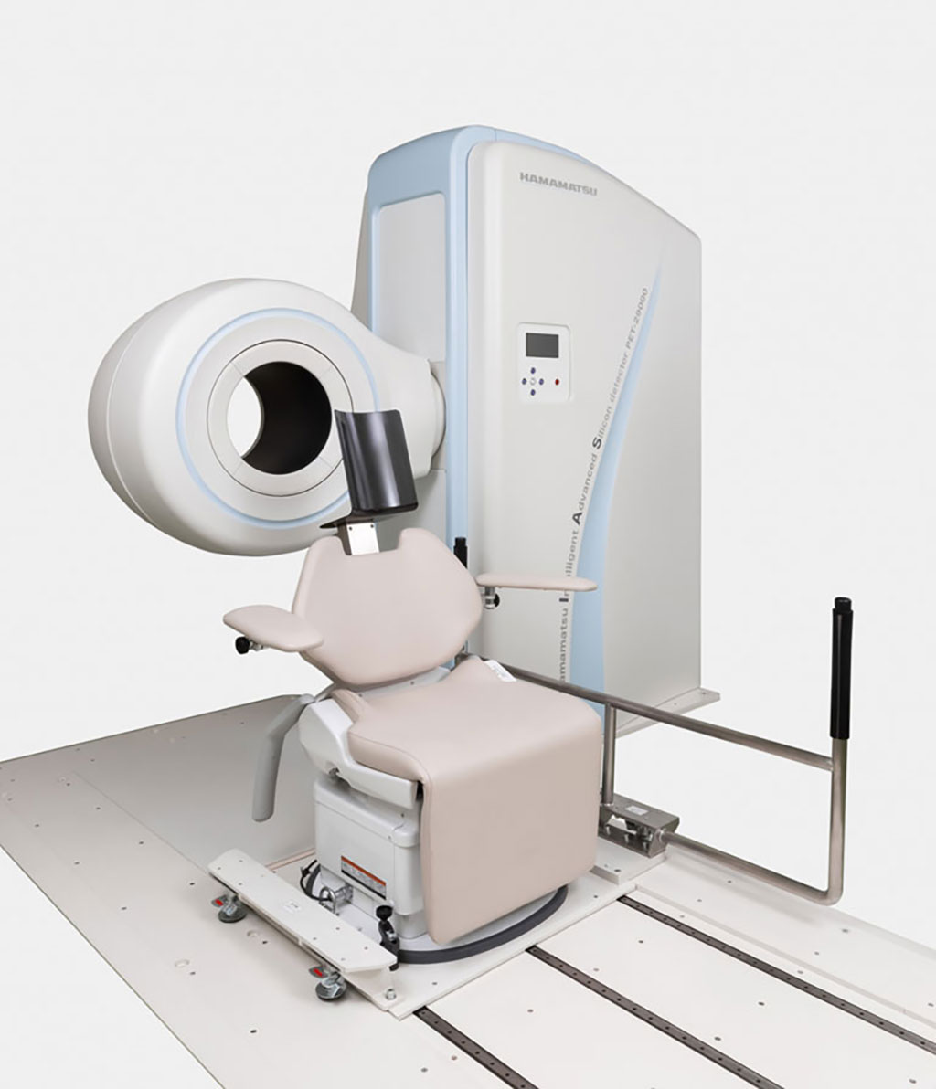 Imagen: El escáner de PET cerebral HIAS-29000 con corrección de movimiento (Fotografía cortesía de Hamamatsu Photonics)