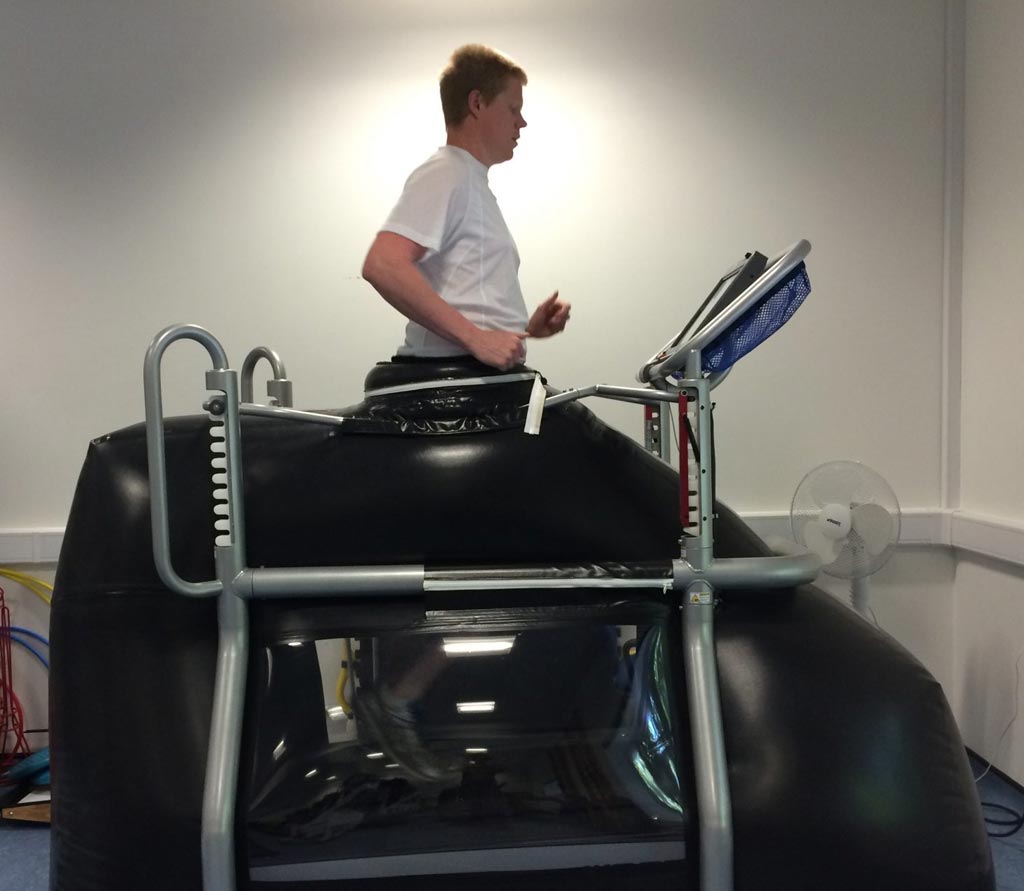 Image: An antigravity treadmill can help knee surgery patients run again (Photo courtesy of Karen Hambly / University of Kent).