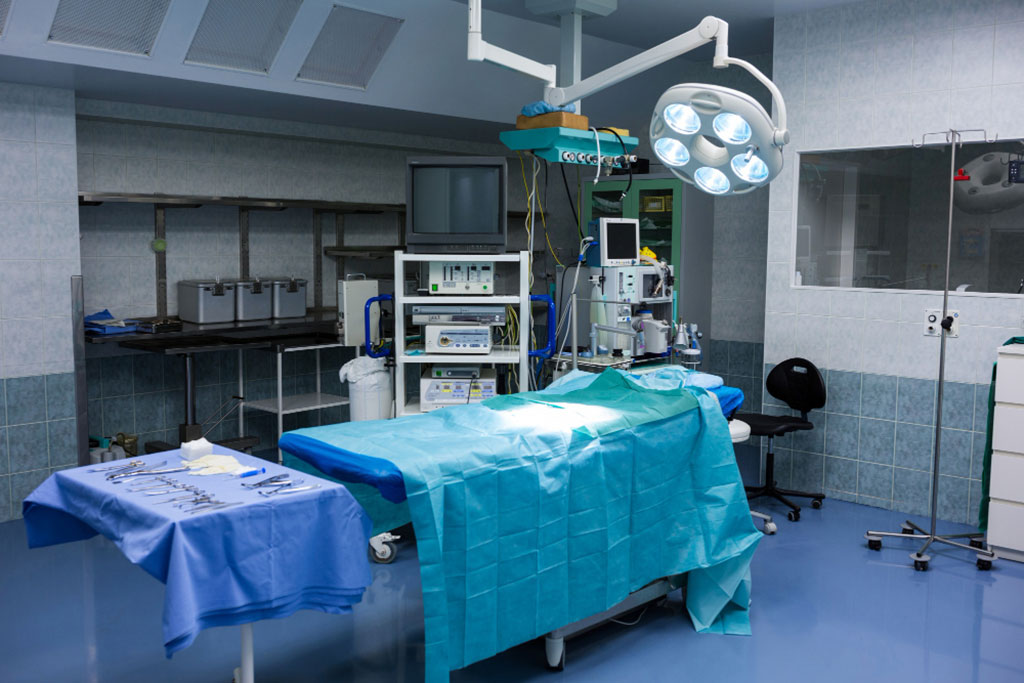 Image: The global surgical table market is expected to reach USD 2.45 billion by 2031 (Photo courtesy of Freepik)