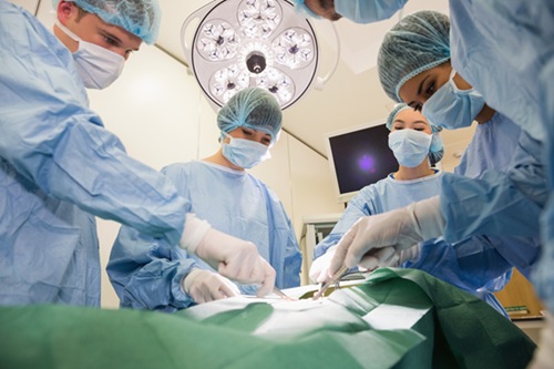 Image: The adhesive seal tissues and minimize fluid accumulation after surgery (Photo courtesy of 123RF)