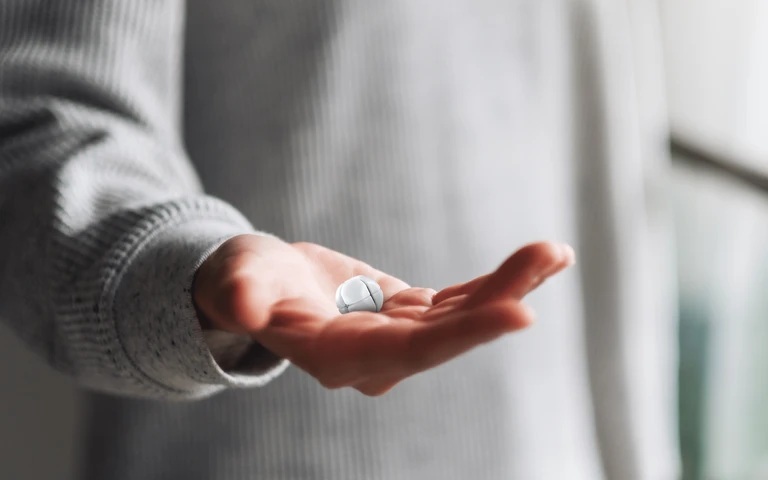 Image: RefluxStop treats the cause of acid reflux without encircling and putting pressure on the food passageway. (photo courtesy of Implantica AG)