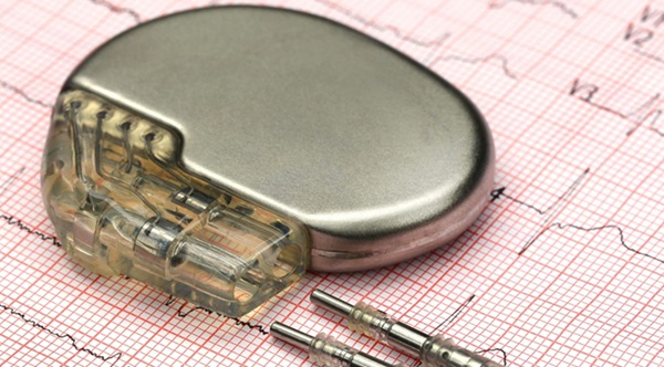 Image: The platform sends implanted-device reports to physicians and delivers tailored device-status messages back to patients (Image Credit: 123RF)