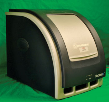 图片:Stratagene Mx3000P实时PCR系统(图片蒙安捷伦惠赐)。 图片:Stratagene Mx3000P实时PCR系统(图片蒙安捷伦惠赐)。