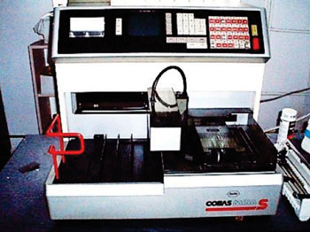 Image: The Cobas Mira S, a fully selective benchtop random access biochemistry analyzer (Photo courtesy of Roche).