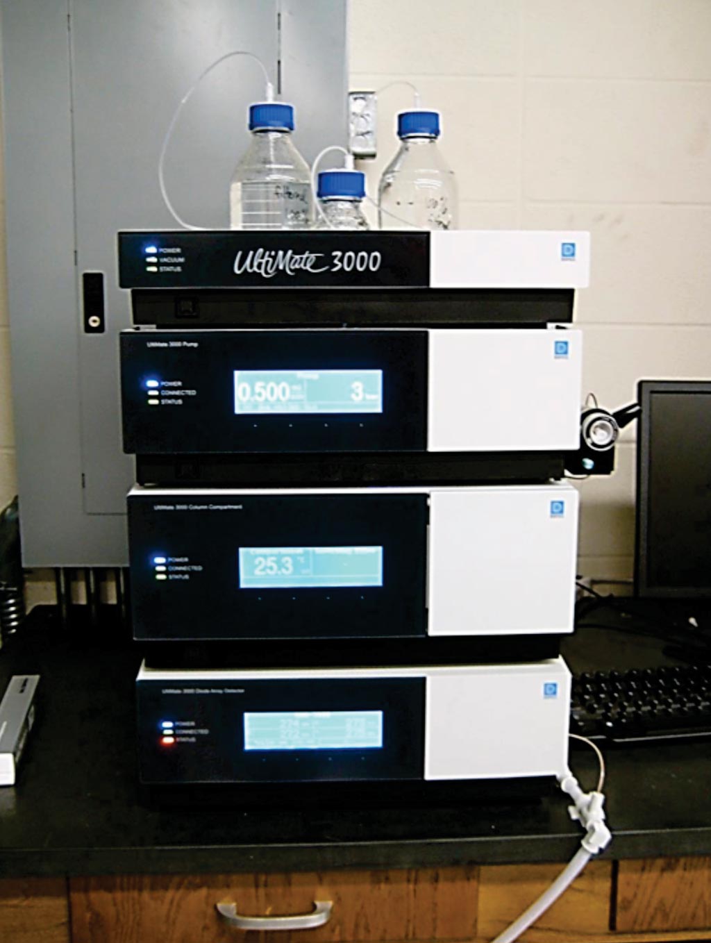Image: The Dionex Ultimate 3000 high-performance liquid chromatography (HPLC) system (Photo courtesy of the University of Texas at Austin).