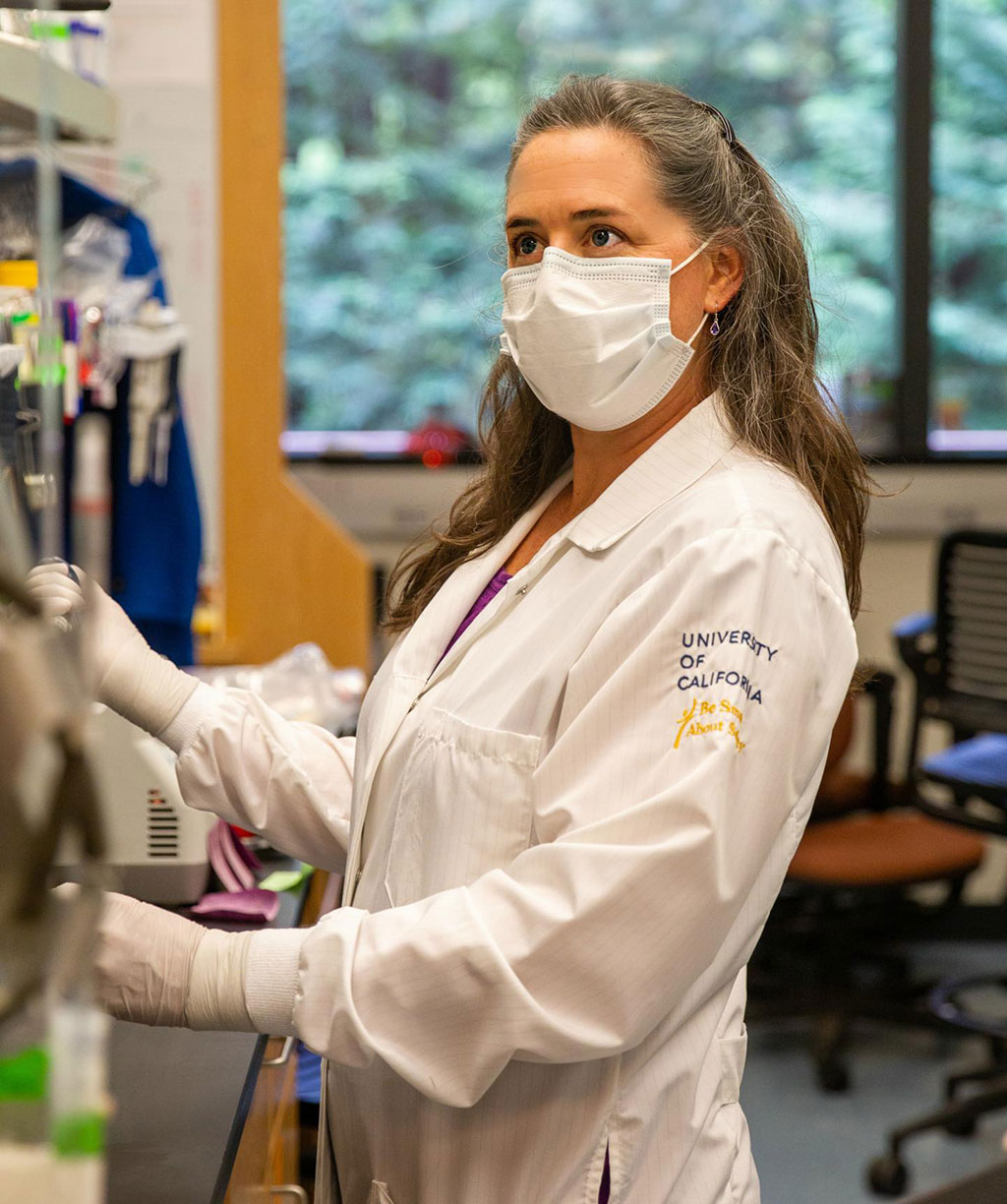 Image: Rebecca Dubois in her lab at UC Santa Cruz. (Photo courtesy of C. Laguttuta)