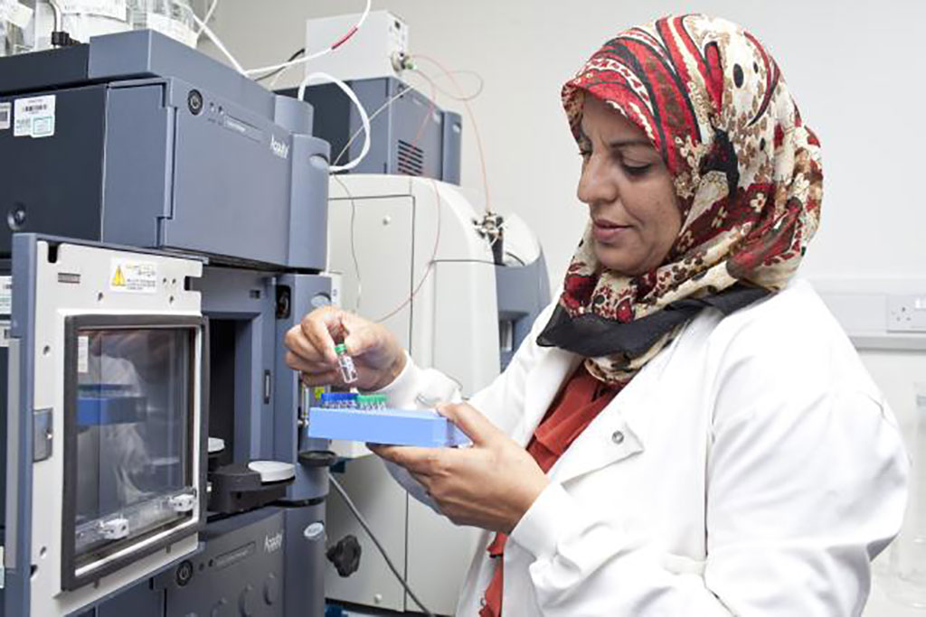 Image: Researchers have developed a blood test for diagnosis of early-stage osteoarthritis (Photo courtesy of Qatar University)