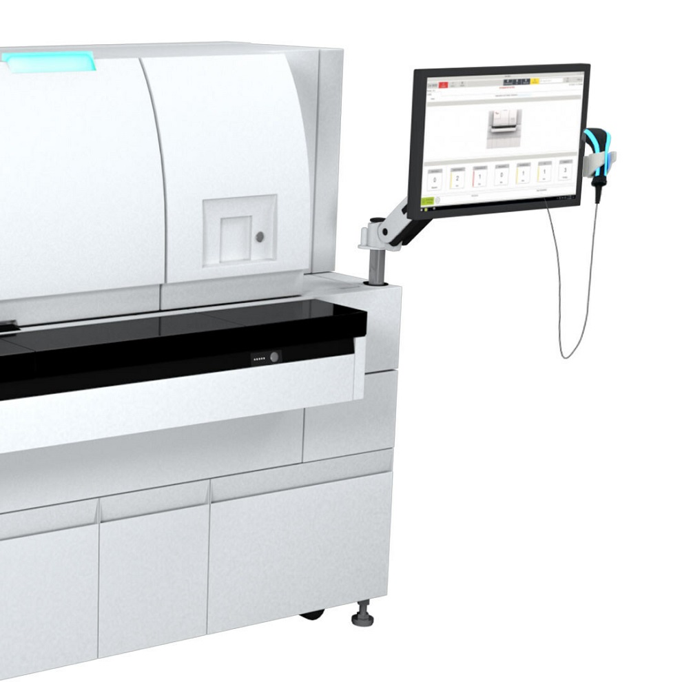 Image: The DxI 9000 Analyzer innovations address today’s speed, reliability, reproducibility, quality, and menu expansion demands (Photo courtesy of Beckman Coulter)