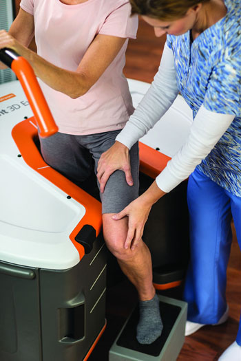 Image: Carestream\'s OnSight 3-D Extremity System provides high-quality, low-dose 3D images for use by orthopedic, and sports medicine center and other healthcare providers (Photo courtesy of Business Wire).